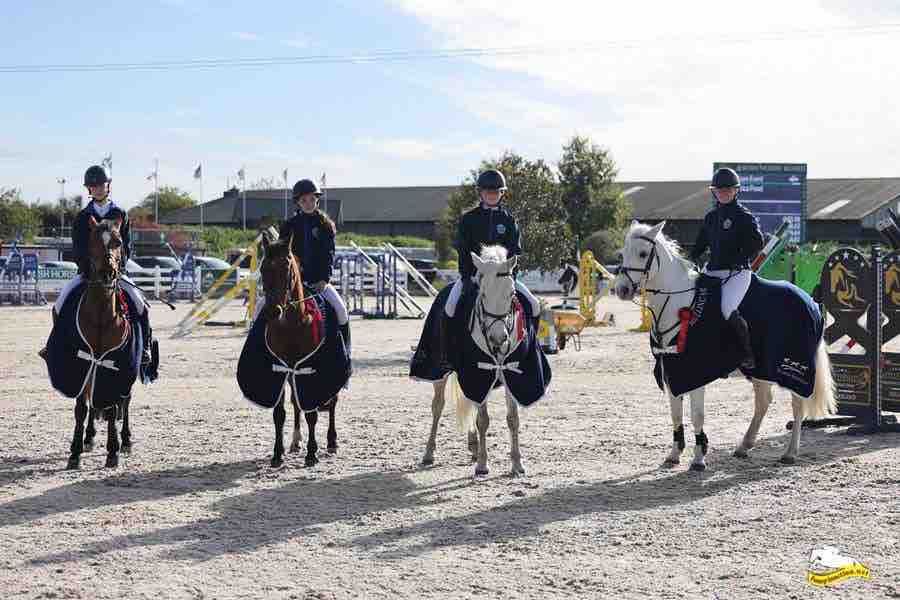Equestrian Inter-Schools Novice Winners!- Pics